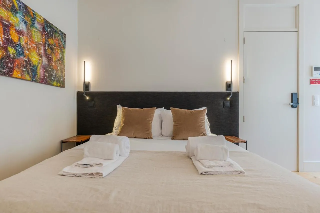 Cozy Studio Apartment Near The River II Лиссабон Португалия